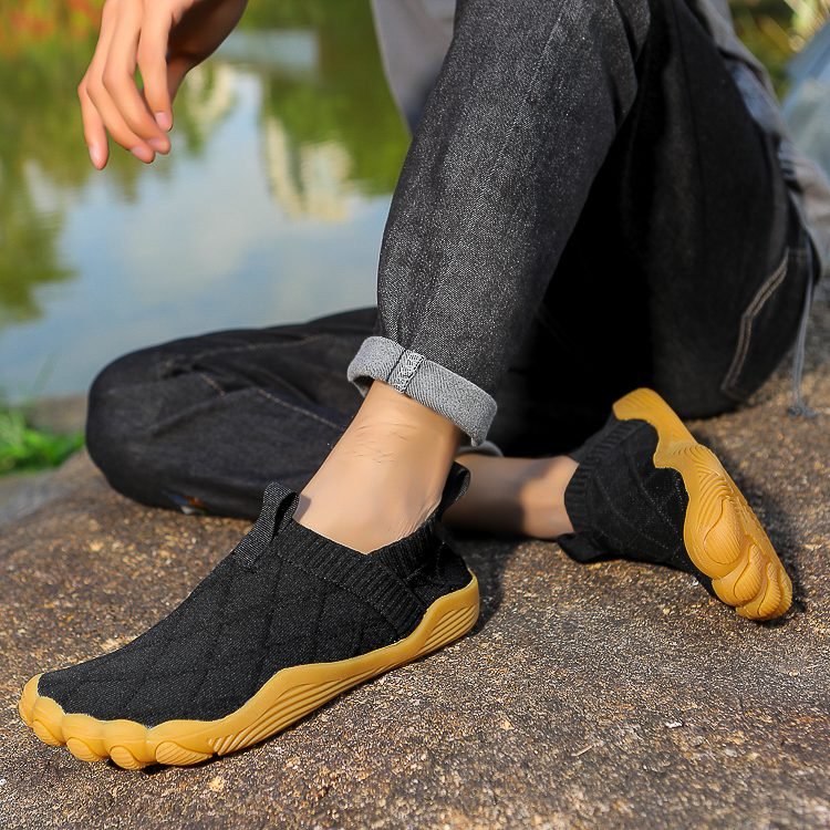 Lightweight Knit Slip-On Walking Shoes, casual outdoor wear